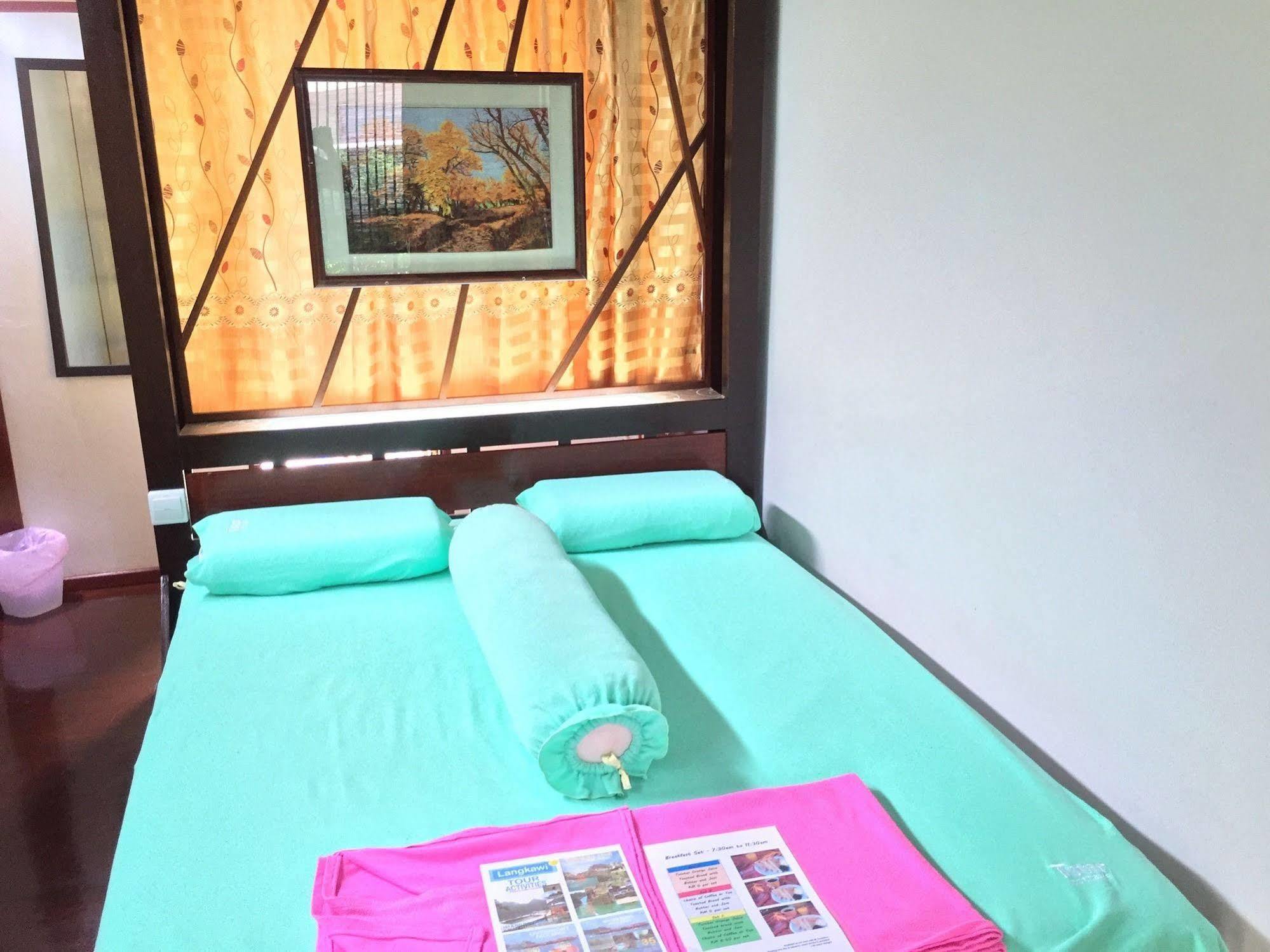 T Star Cottage Langkawi Pantai Cenang  Eksteriør billede